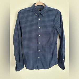XS banana republic button down shirt - blue